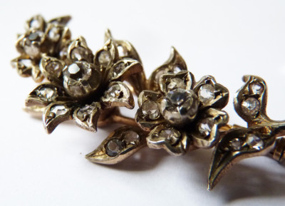 Broche Ancienne En Argent Massif Du 19e Siècle - Motif Fleurs Avec Strass - Occasion - Pièce De Collection