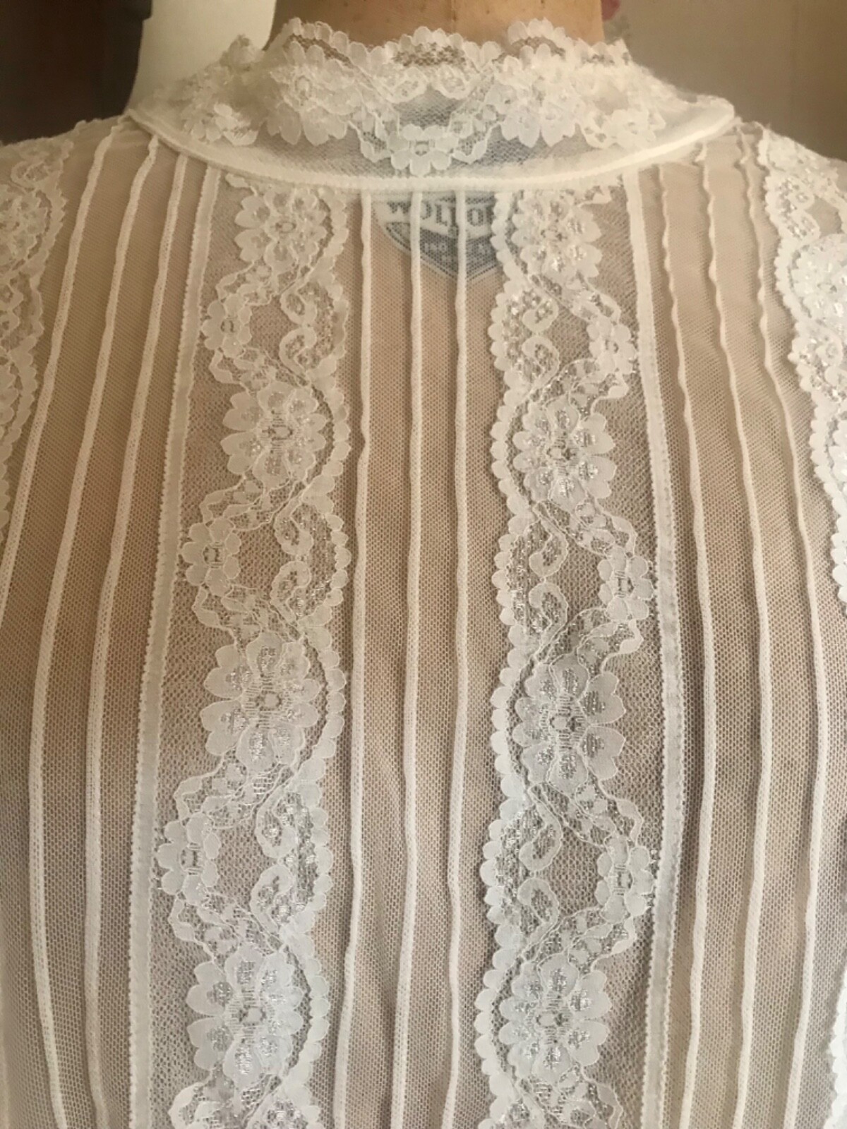 Picture 2 of 17