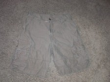 LEVI'S brown thick cotton CARGO SHORTS size 38