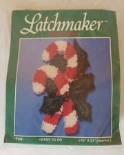 Latchmaker Christmas Candy Cane Holly 15x21 New Complete Latch Hook Kit