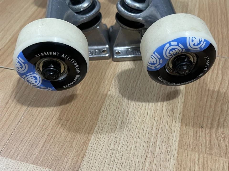 Camiones de skate Independent Truck Co Foto 3 de 4