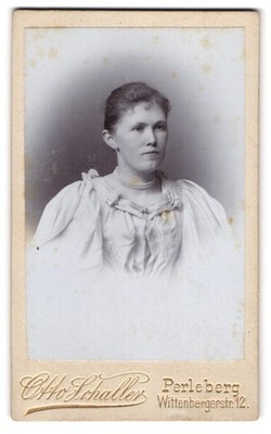 Photograph Otto Schaller, Perleberg, Wittenbergerstr. 12, portrait brunette jun 