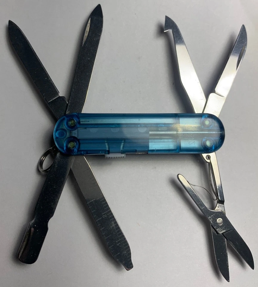 Victorinox Midnite Manager MiniChamp Swiss Army Knife MMC7 - Image 2 of 4