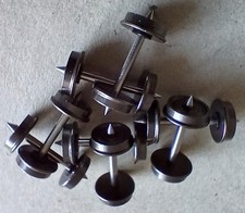 LOT DE 8 ESSIEUX  HO DC  9,8 / 25.4 NORME RP25                            2591 B