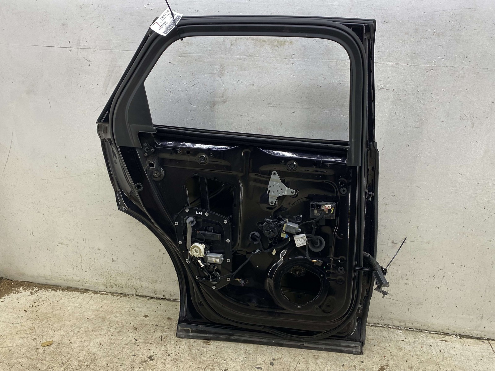 Bentley Bentayga 2015-2020 Rear Left Door framework
