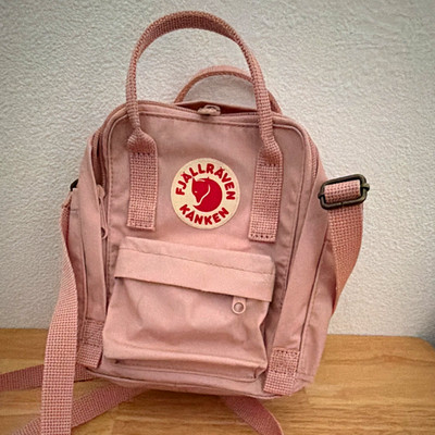 Fjällräven Kånken Mini Pink Crossbody Backpack Zip Top Handle, Outer Pockets