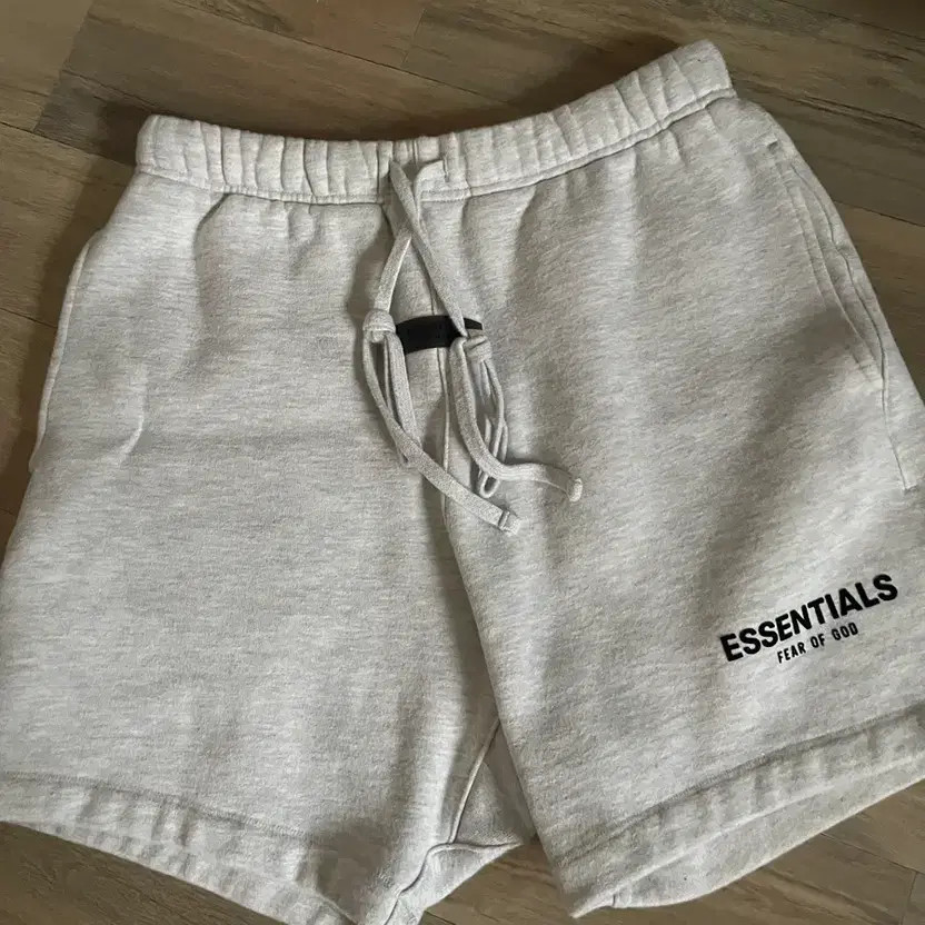 Fear of God Essentials Thecore Light Oatmeal Shorts XS thumbnail 6