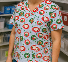 Cassandra O Scrub Top Women  s XL Christmas Holiday Santa Reindeer Penguins Winte