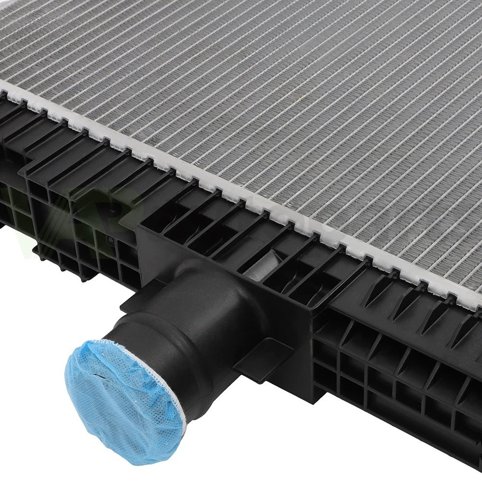 Radiador de camión de repuesto compatible con Peterbilt 388 389 2008 Peterbilt 385 2008-2015 Foto 4 de 4