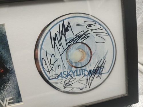 A SKYLIT DRIVE SIGNED ADELPHIA DISPLAY FRAMED CD Autograph By Entire Band ๐บ๐ธ๐ฟ - Picture 2 of 4