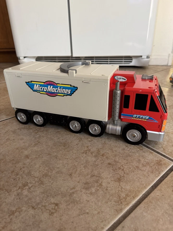 Rare Micro Machines , LGT, LGTI 1994-1997 Collection Otto’s Trucking Near Mint - Image 3 of 4
