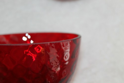 L👀K 2 Vtg Royal Ruby Red Glass Berry Fruit Nut Bowls Christmas Valentine's - Picture 6 of 7