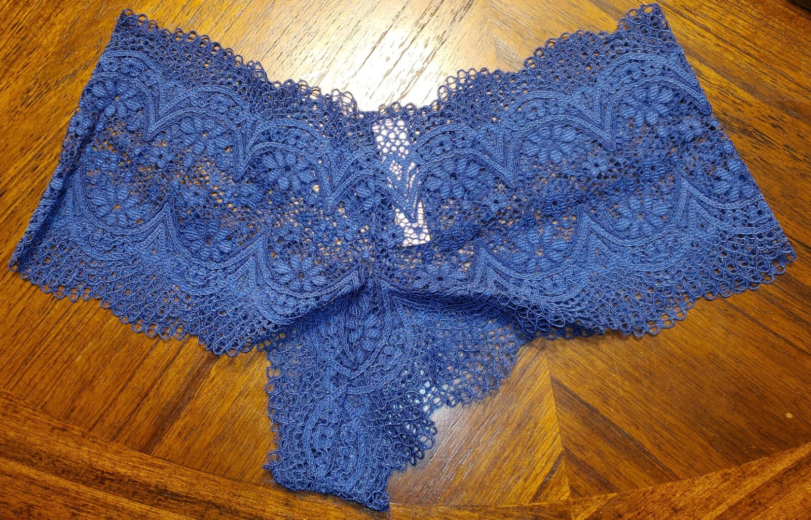 Picture 1 of 3