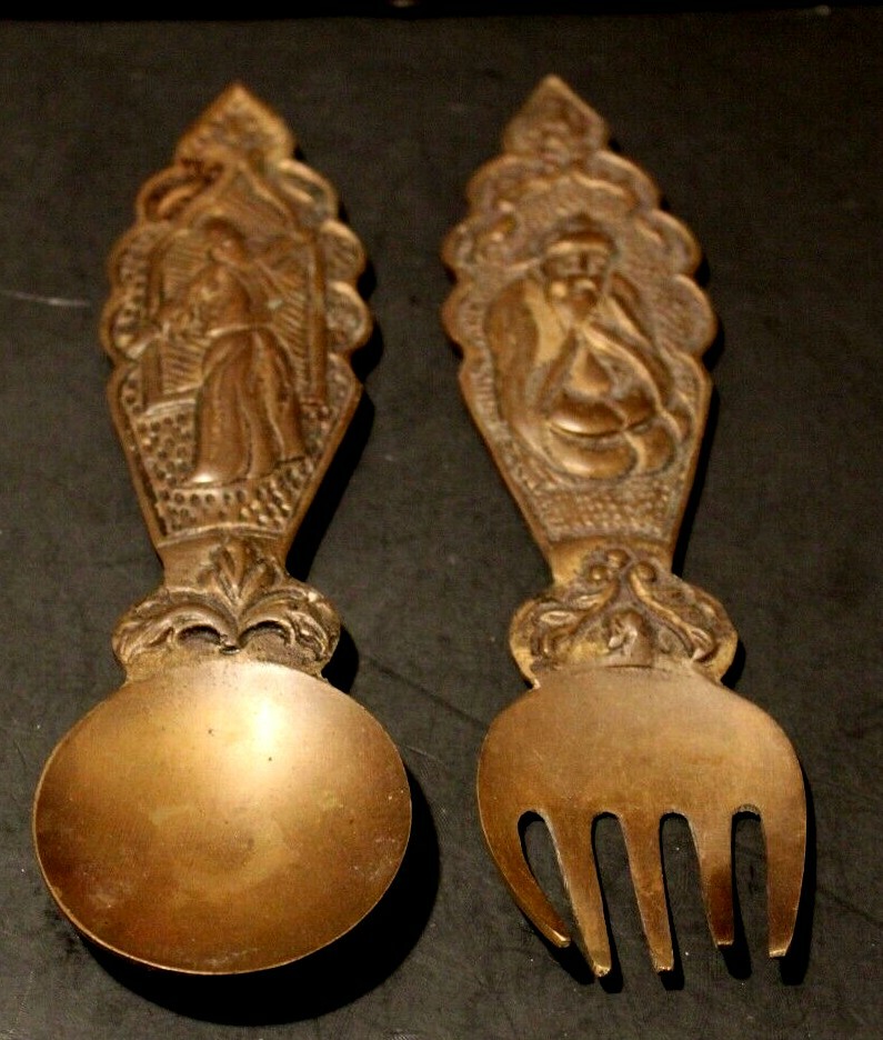Vintage Brass Serving Spoon And Fork Pair 7.75  Inch Kitchen Wall Decor