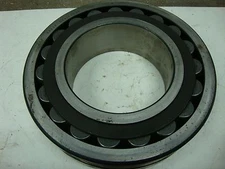 New SKF 22232 Bearing (with surface rust) 19257ISU 