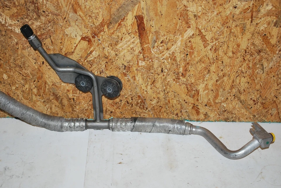 BMW 528i 2008-2010 manguera de aire acondicionado OEM Foto 2 de 4