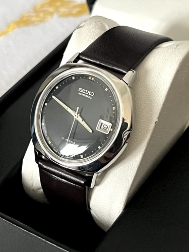 Seiko 5 7009 5330 Black Dial Date Automatic Watch Vintage Feb 1978 Watch 17J