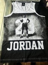 Air Jordan kids size 10-12  Graphic Sleeveless Tank Top Medium White Black