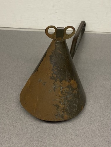 Antiker primitiver kegelförmiger Drehschlüssel Eisportionierer Metall rustikal - Bild 5 von 8