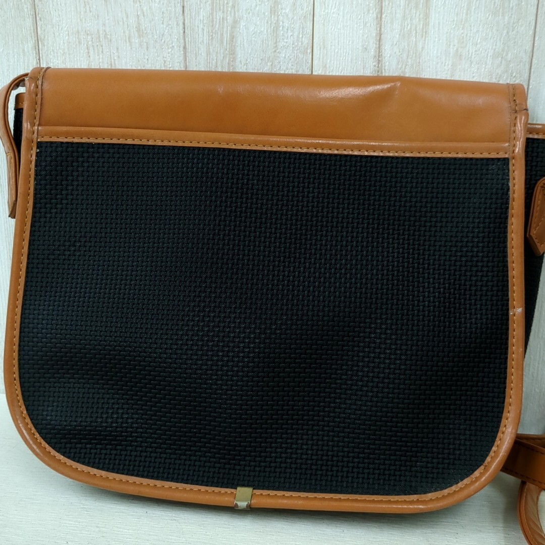 Borsa a tracolla Yves Saint Laurent YSL borsetta logo vintage donna usata...