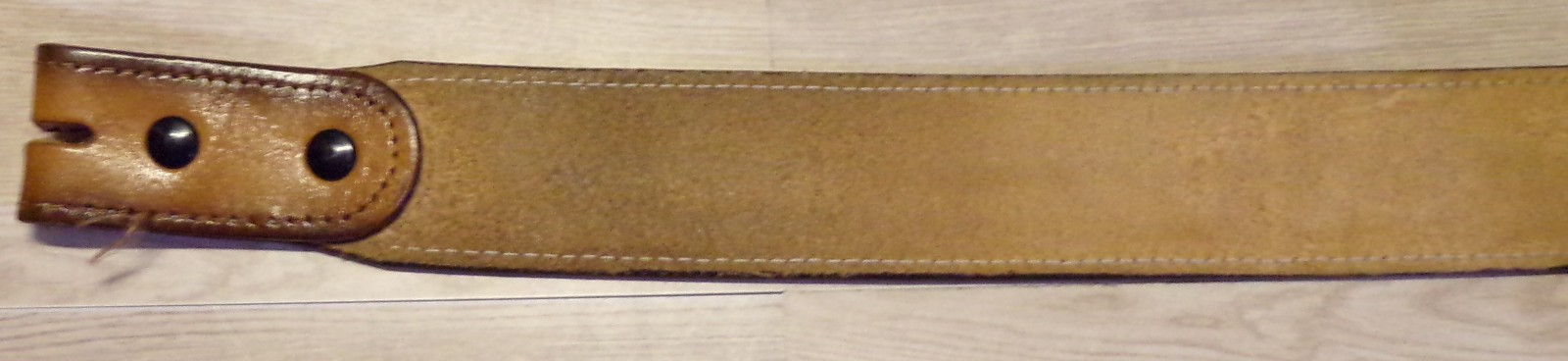 RARE VINTAGE LEATHER TOOLED CIVIL WAR BATTLE SCENE BELT 40 INCHES LONG