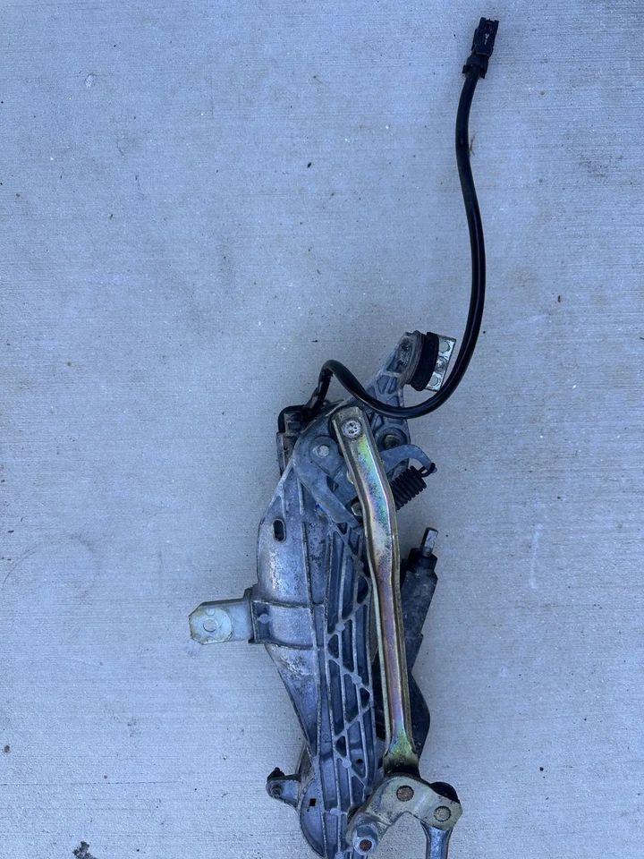 1998 MERCEDES-BENZ S320 W140 LIGAÇÃO DO LIMPADOR DE PARA-BRISA DIANTEIRO COM MOTOR FABRICANTE DE EQUIPAMENTO ORIGINAL - Imagem 2 de 4