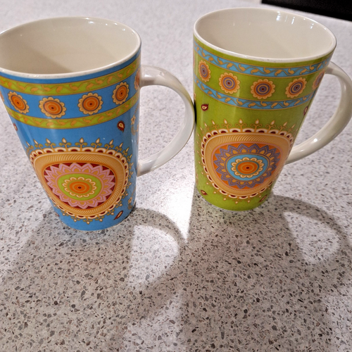 2 X MAXWELL WILLIAMS ZANZIBAR TALL MUGS CUPS GREEN BLUE - Picture 3 of 4