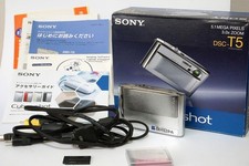 Sony Cyber-Shot DSC-T5 Digital Camera Carl Zeiss Vario Tessar Lens