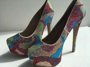 rainbow steve madden pumps