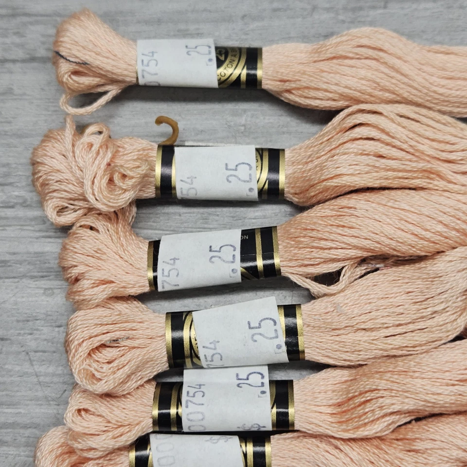 DMC 25 Embroidery Floss Mouline Special Made in France #754 Light Peach Lot (10) - Image 2 of 4