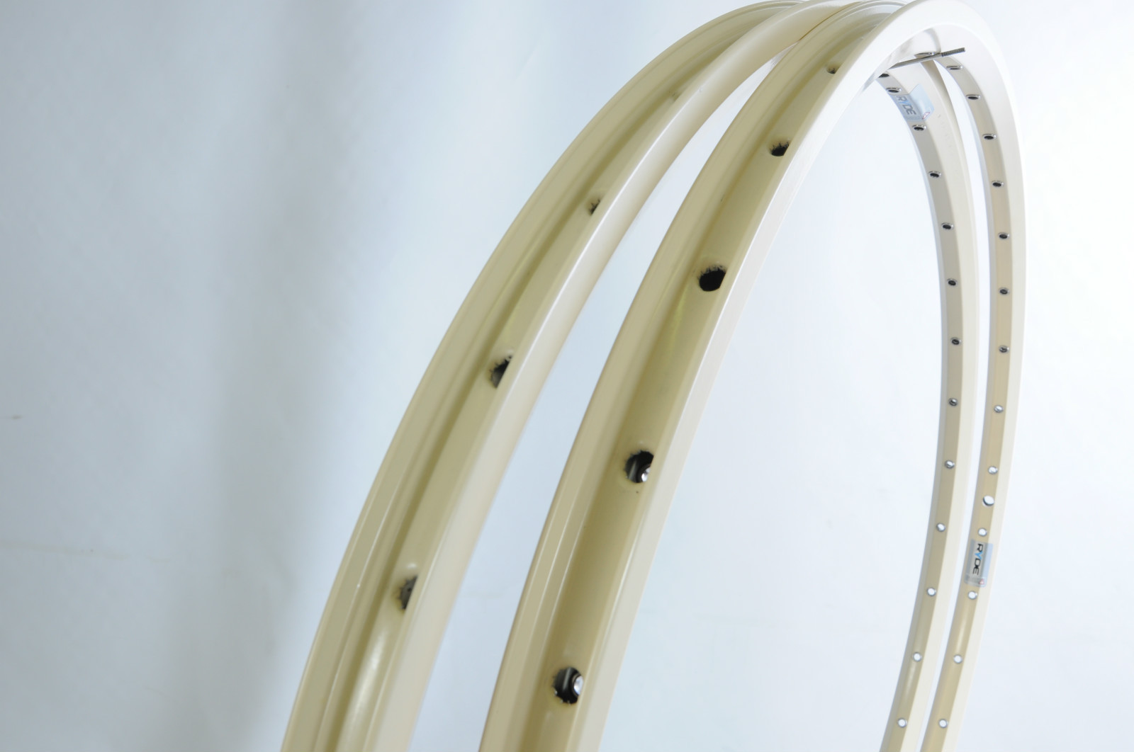 PAIR RYDE Z2000 CREAM 700c 622 x19 36 SPOKE DOUBLE DUAL WALL BIKE RIMS