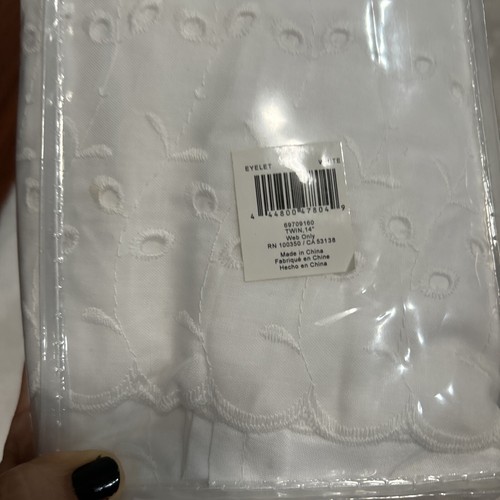 Bee & Willow 14” Drop Twin Ruffled Bedskirt | White Color 39 in x 75 in | New - Afbeelding 4 van 8