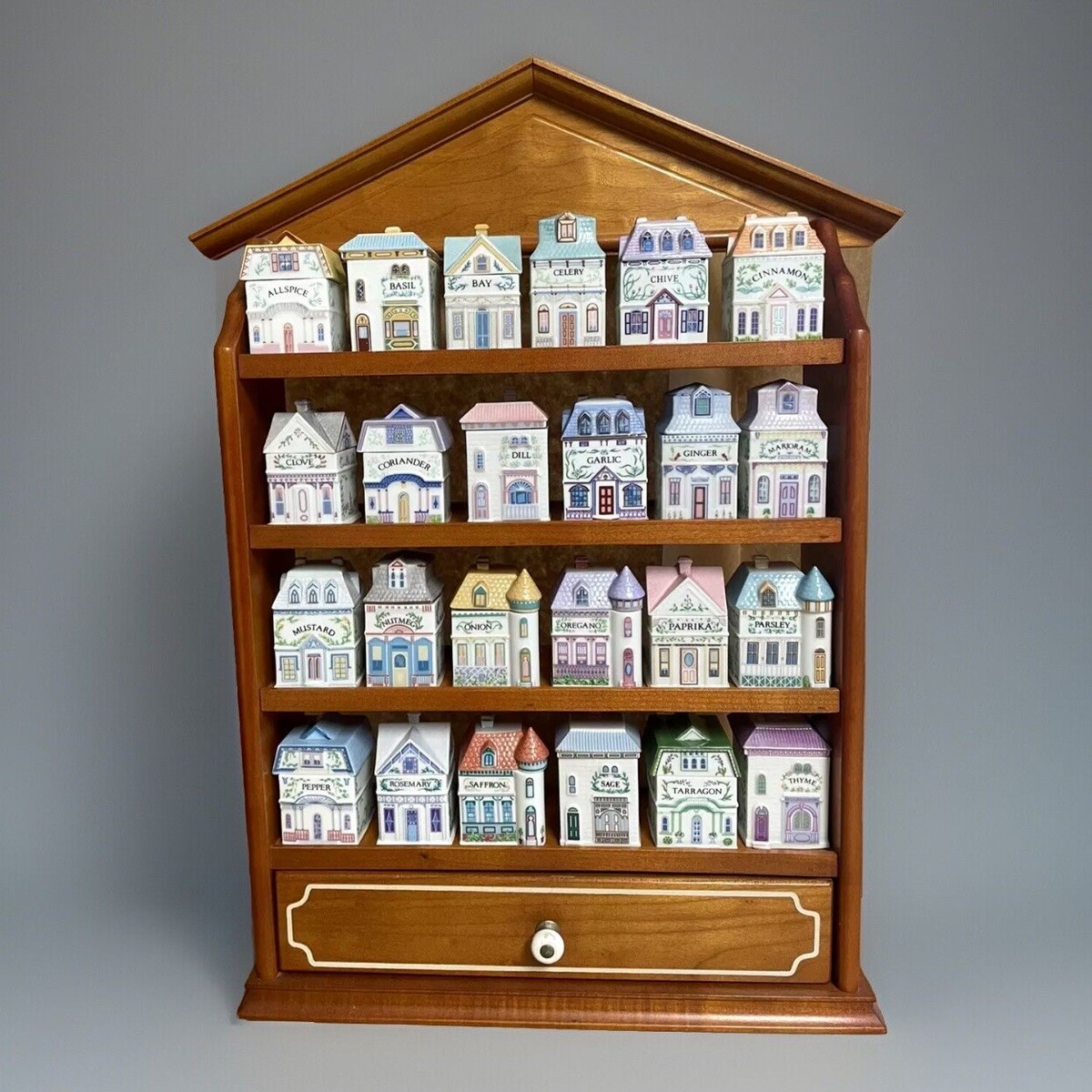 The Lenox Spice Village 24個セット 収納棚付 The Lenox Spice Village 24個セット 収納棚付 - メルカリ