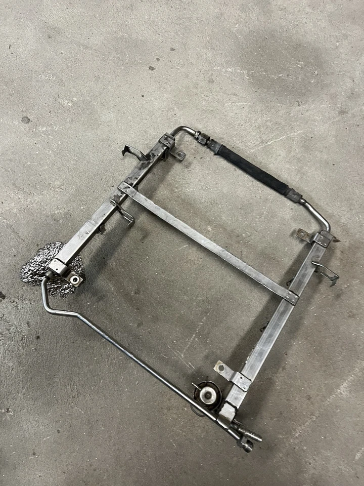 Audi RS6 2003 2004 riel de combustible 077133681T OEM 4,2 BCY Foto 4 de 4