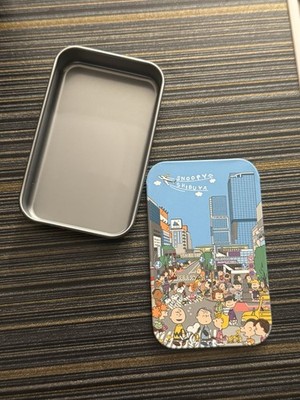Japan Shibuya Peanuts Snoopy Brand New Keychain and Tin Case
