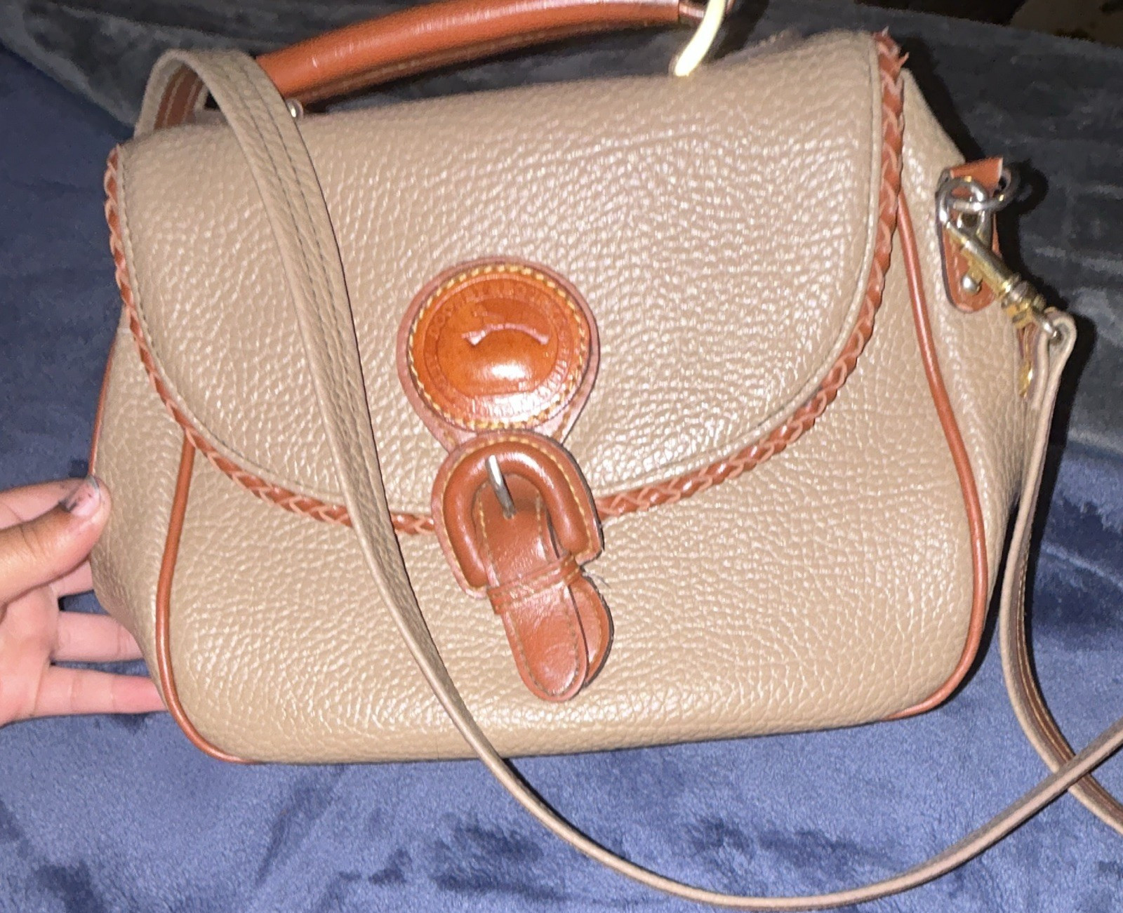 Dooney & Bourke Tan Pebbled Shoulder Bag, Gold Hardware, Detachable Strap