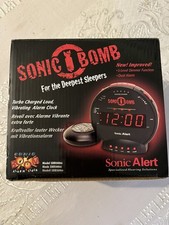 Geemarc Sonic Bomb Extra Loud Alarm Clock with Vibrating Pillow Shaker