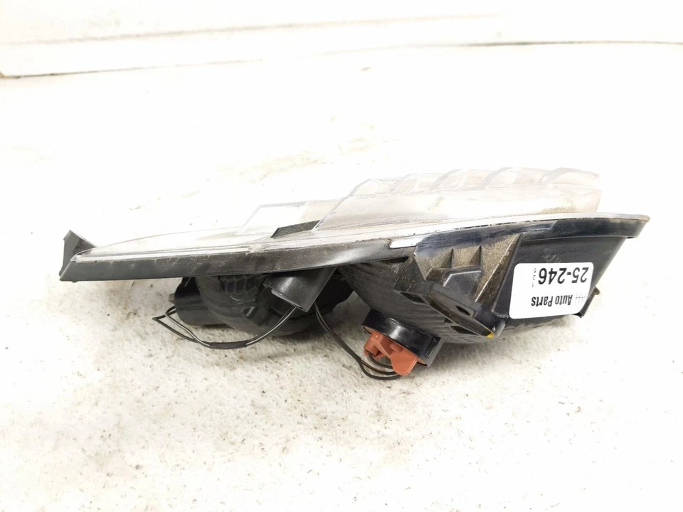 Lámpara de parachoques trasero pasajero Kia Forte 2022-2024 - 92306-M7500 Foto 4 de 4