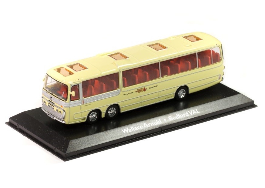 Atlas Classic Coaches Bus Atlas 1/72 Bedford VAL Wallace Arnold Ref. 102