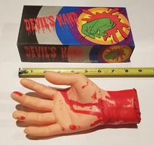 DEVILS HAND VINTAGE 1973 HALLOWEEN MAIL ORDER NOVELTY FAKE BLOODY HORROR JOKE 