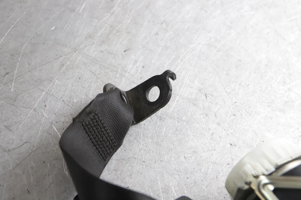 Cintura Di Sicurezza Posteriore Sinistra MERCEDES-BENZ E W212 Estate A2128600188 - Immagine 4 di 4