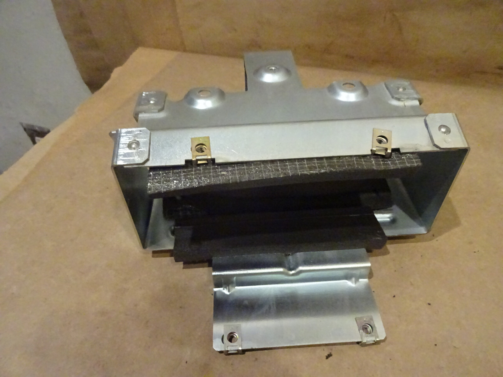 Maserati Quattroporte 2005-2013 Cd changer P/N 67489600