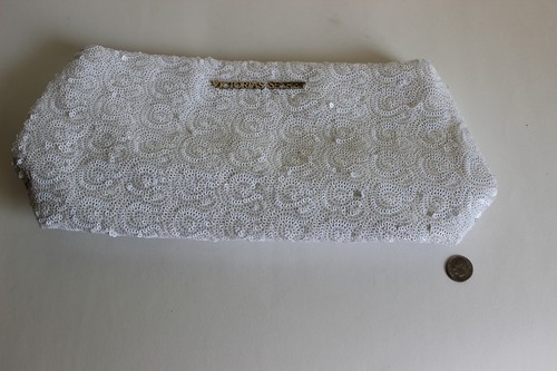 Victoria's Secret New Without Tags Limited Edition White Sequin Clutch Purse - Picture 9 of 9