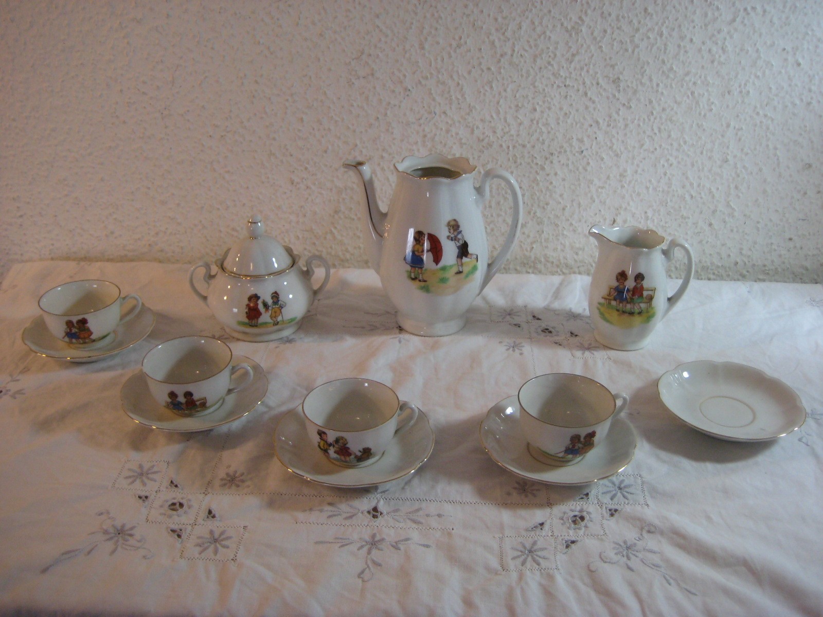 Kahla Puppenstuben Service / Kinder Geschirr aus Sammlung