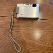 SONY Vario-Tessar 5x Optical Zoom Digital Camera