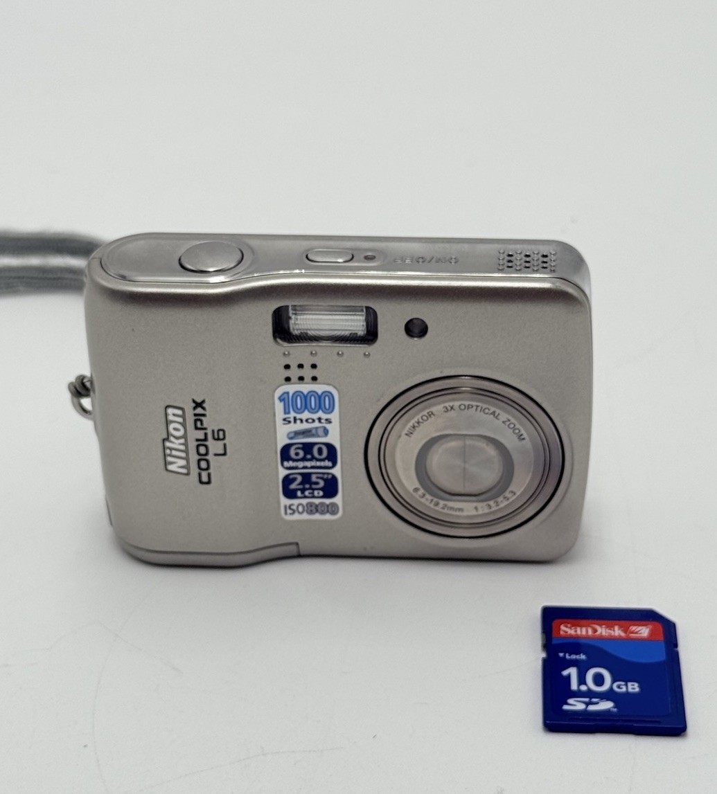 COOLPIX L6 デジカメ Nikon Coolpix L6 6.0 MP Compact Digital Camera Silver W/ SD Card