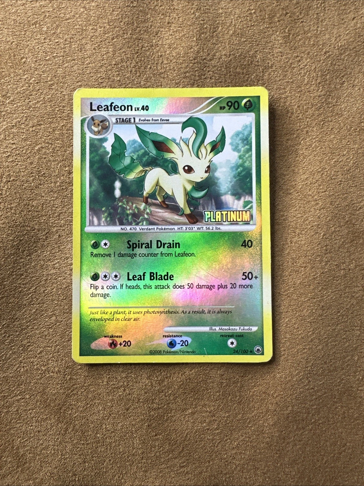 Leafeon Lv.40 Reverse Holo Pokémon Card 24/100 Majestic Dawn 2008