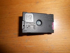 Original BMW 1 F40 BJ 2019 Antenne Antennenverstärker 65.20 6835155 HBL- Filter