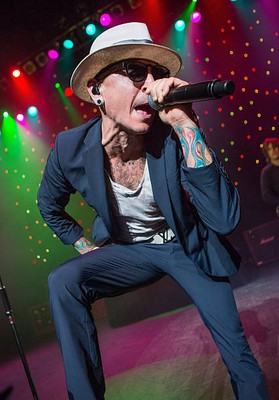 Chester Bennington of Stone Temple Pilots performs at The Fillmore- Old Photo 2