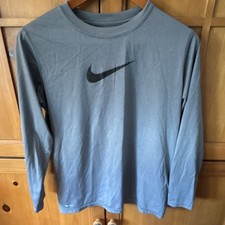 Nike Dri-FIT Youth XL Gray Long Sleeve Crew Neck T-Shirt Moisture Wicking Poly